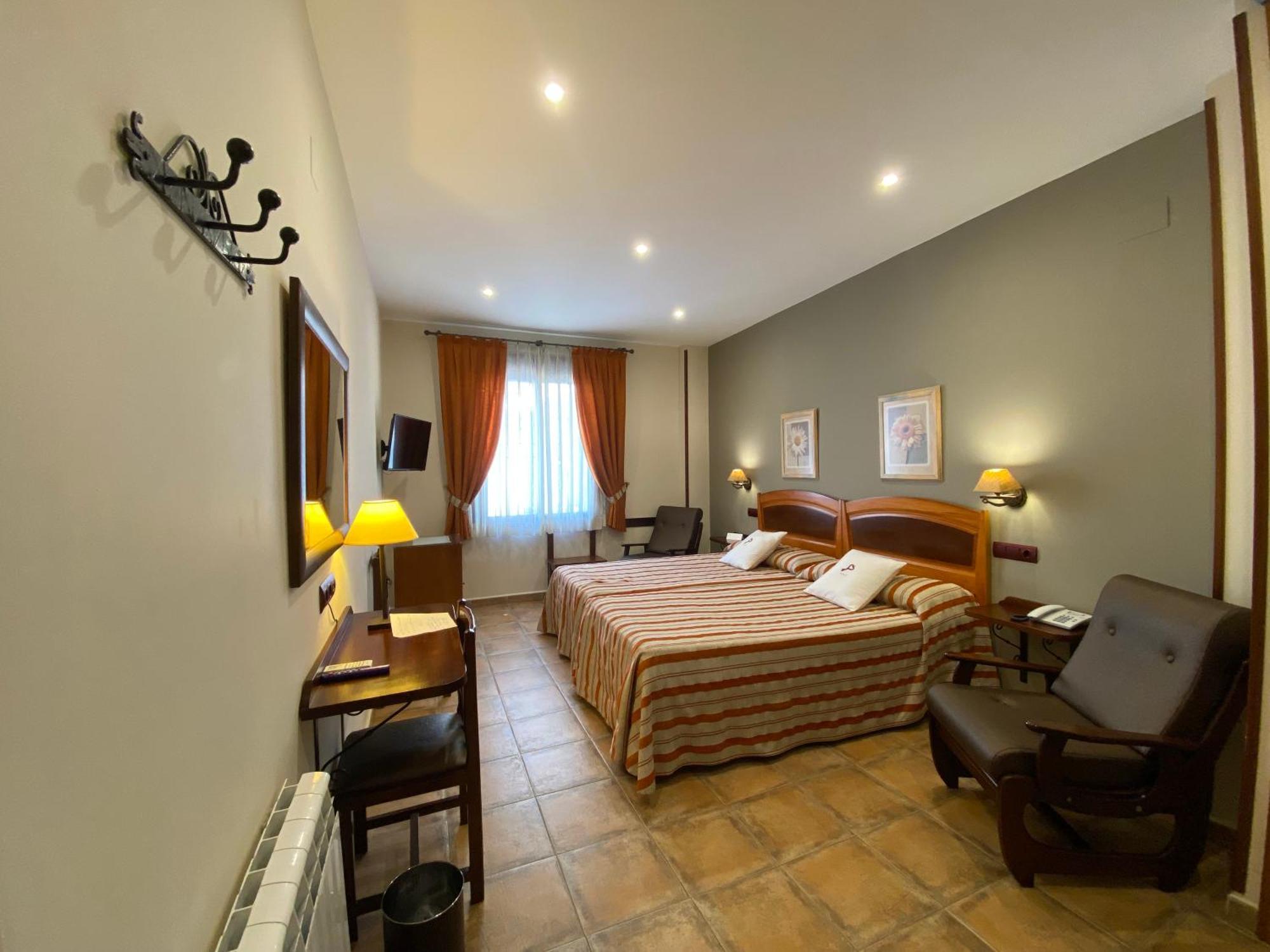 Hospedium Hotel Retiro Del Maestre Αλμάγκρο Εξωτερικό φωτογραφία